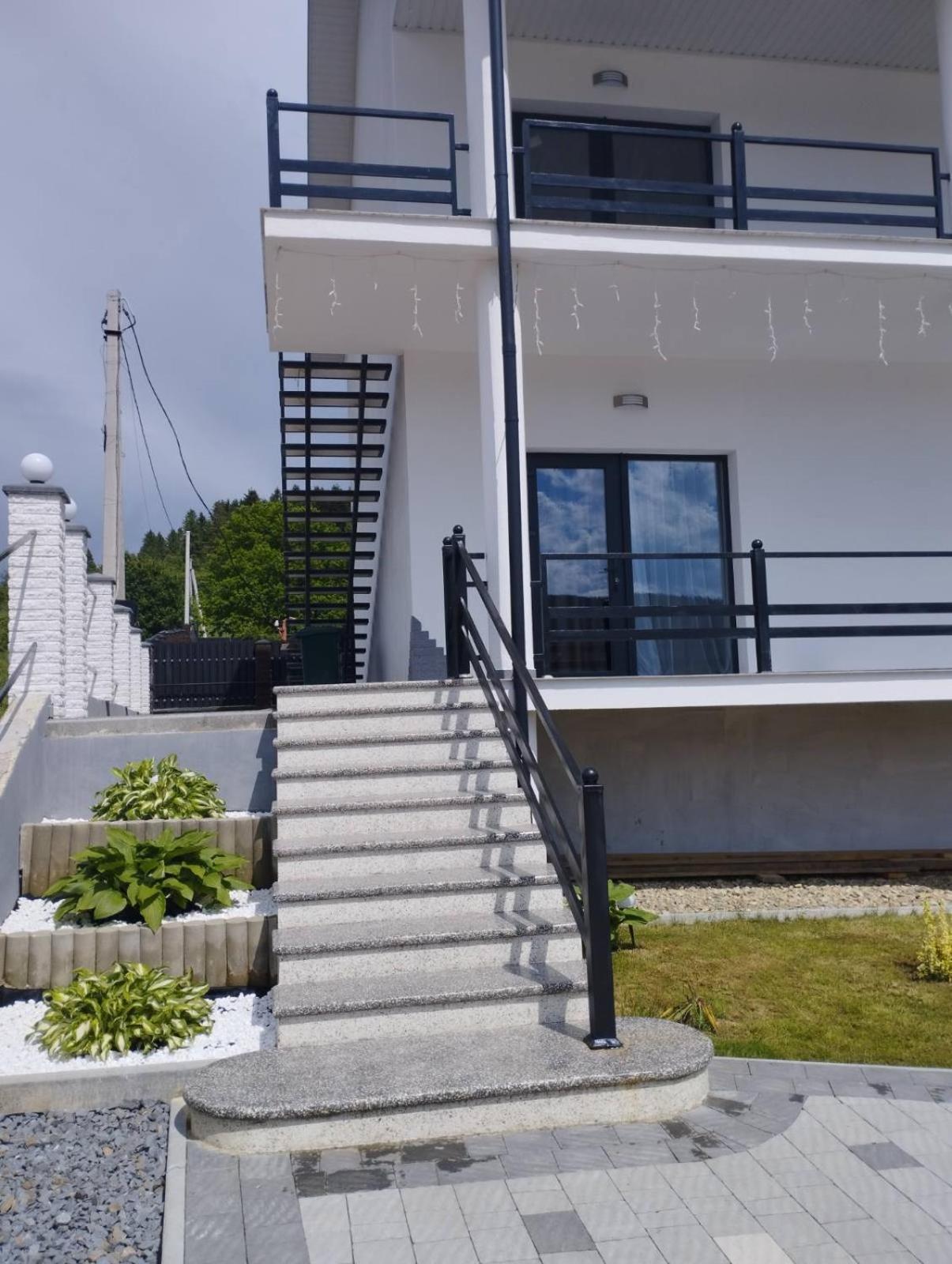 Перлина Карпат Apartamento Skhidnytsia Exterior foto